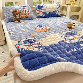 Cosy Printed Milk-Fleece Mattress Pad – Optional Pillowcase Set