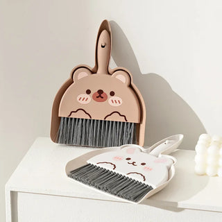 Little Animal Desk Brush & Dustpan Set