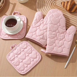 Pink Heart Quilted Oven Mitt & Pot Holder Set – 4 Pieces