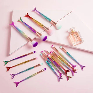 Four Piece Set Mermaid Makeup Brushes