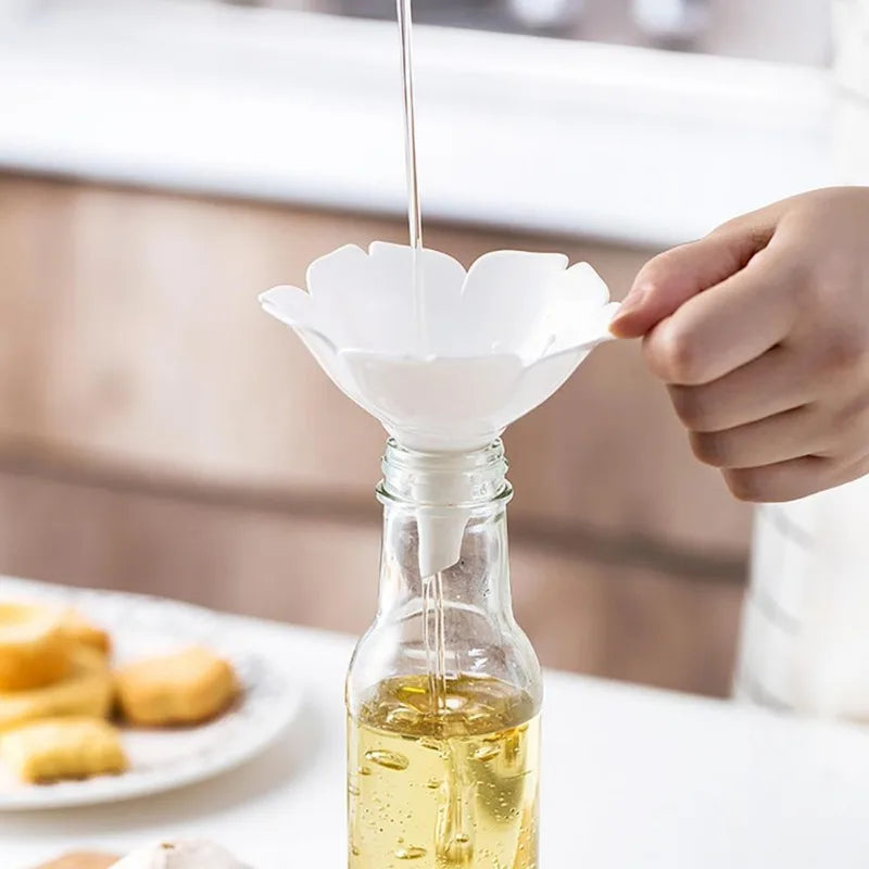 New 2Pcs/Set Sakura Flower Shape Liquid Funnels 2Pcs Home & Kitchen by The Kawaii Shoppu | The Kawaii Shoppu