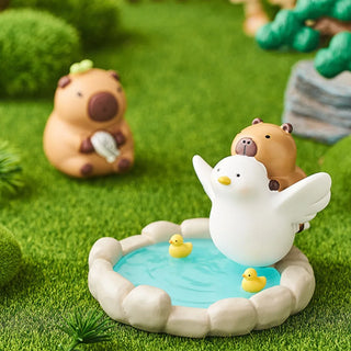 Kawaii Capybara Phone Holder