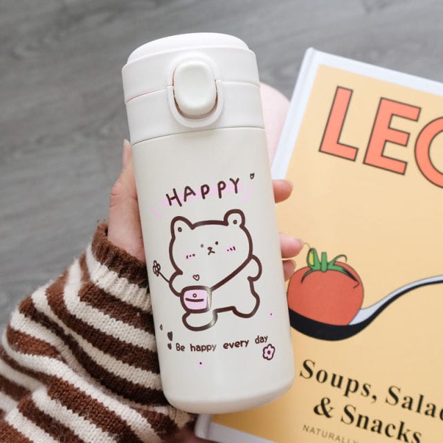 https://thekawaiishoppu.com/cdn/shop/products/im-fine-bear-thermos-flask-single-cup-backpack-bear-bottle-the-kawaii-shoppu-14.jpg?v=1657916646