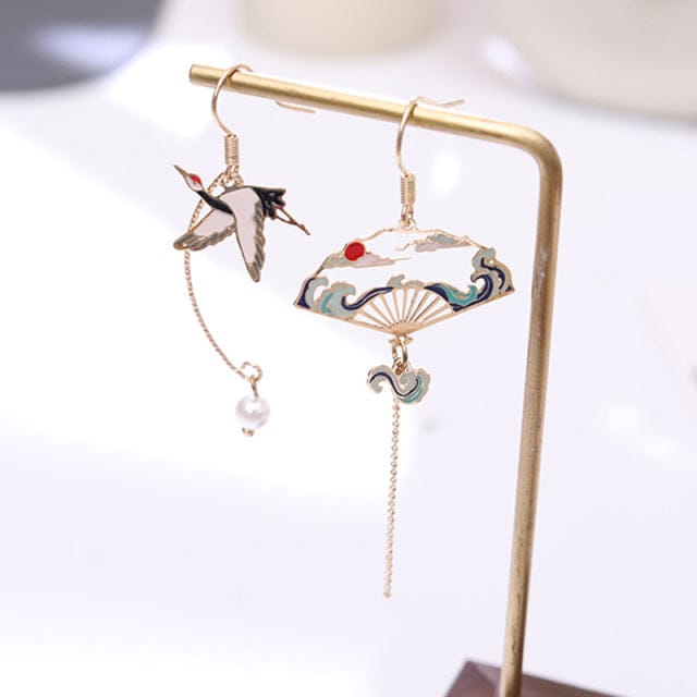 Lucky Bird Fan Earrings Accessory The Kawaii Shoppu
